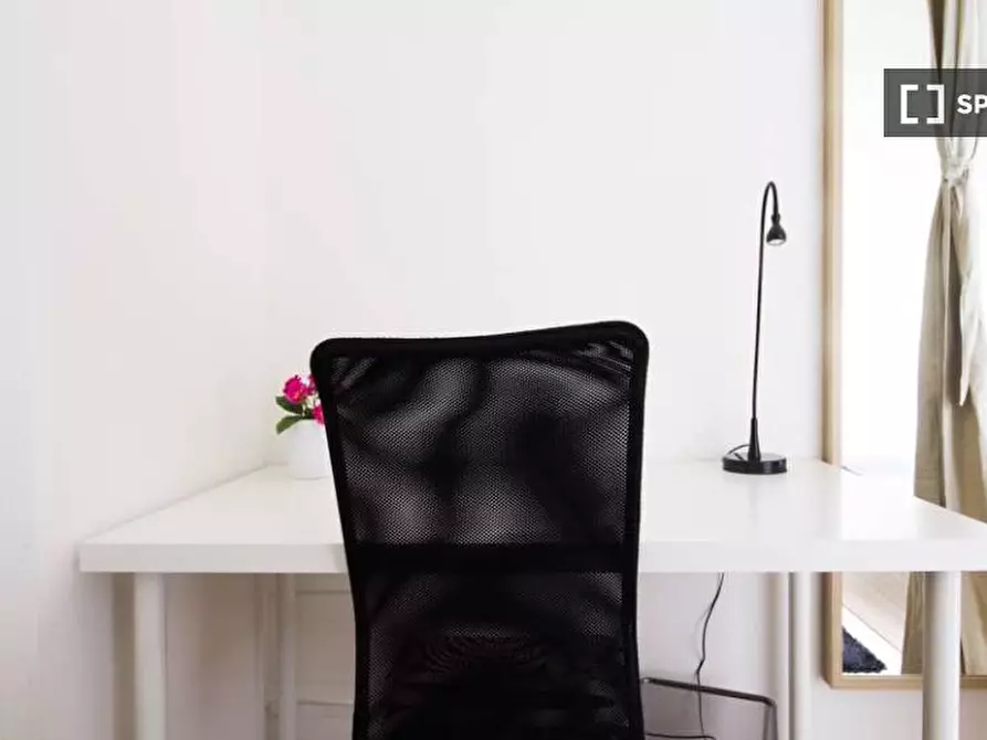 Immagine 1 di Camera condivisa in affitto  in Via Salvatore Barzilai a Milano