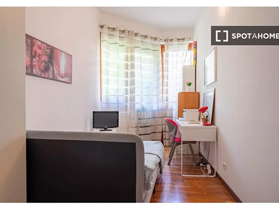 Immagine 5 di Camera condivisa in affitto  in Via Privata Umberto Fracchia a Milano