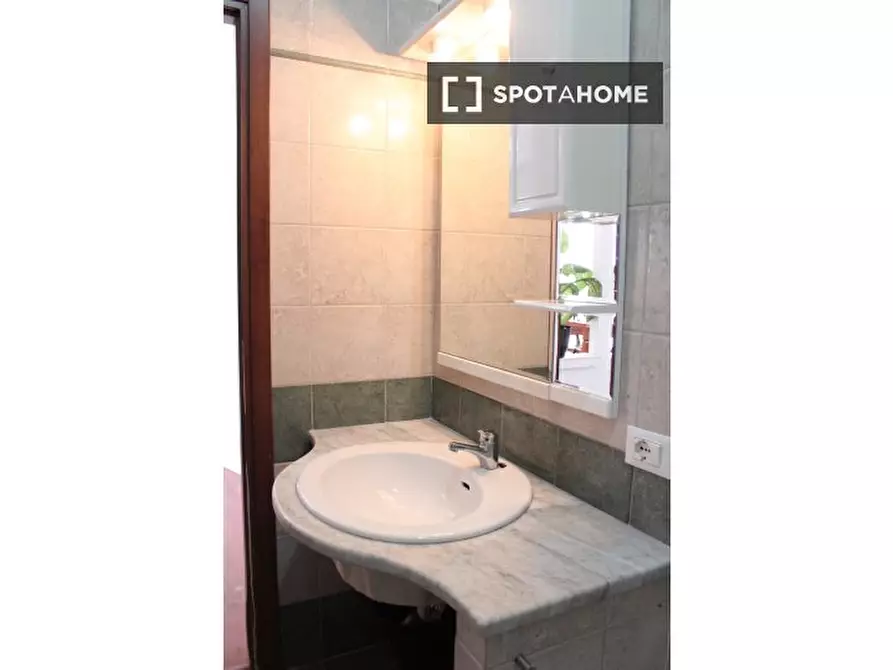 Immagine 7 di Ufficio in affitto  in Via Teano a Roma