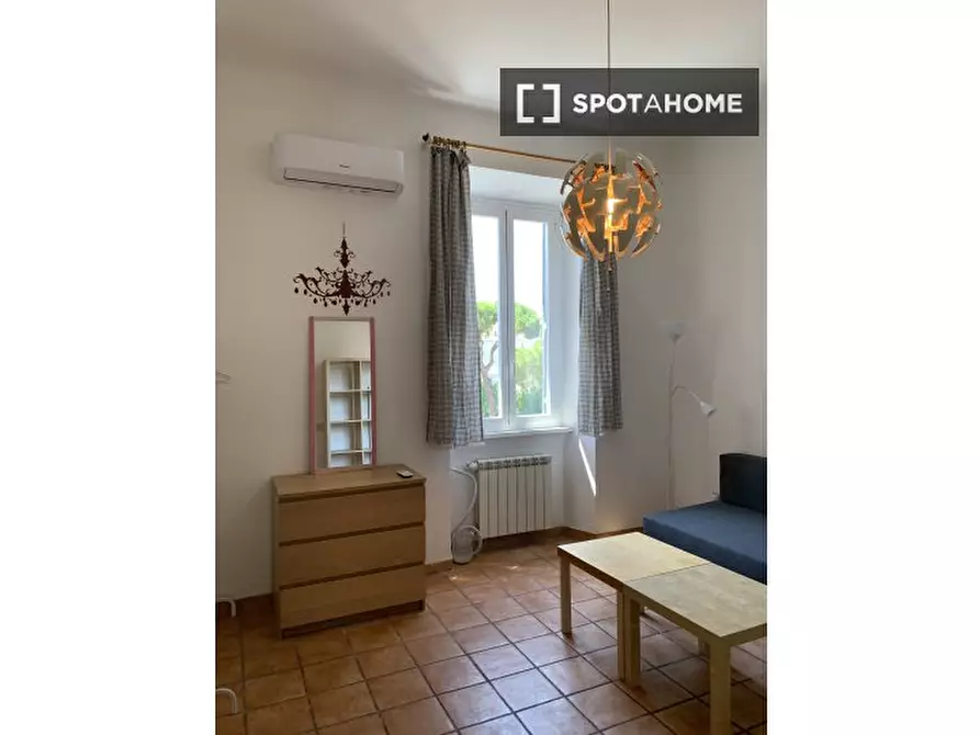 Immagine 16 di Appartamento in affitto  in Via Francesco Caracciolo a Roma