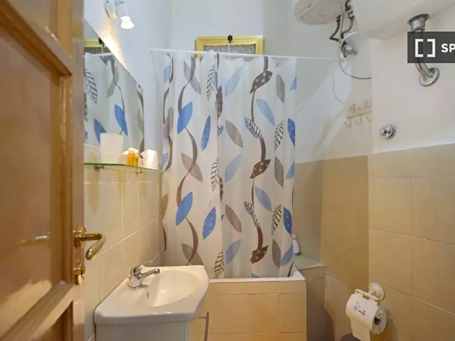 Immagine 8 di Ufficio in affitto  in Via Filippo Maria Briganti a Napoli