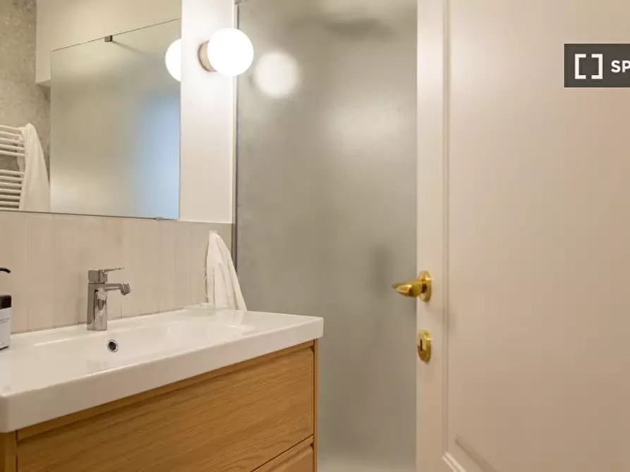 Immagine 19 di Camera condivisa in affitto  in Viale Marco Fulvio Nobiliore, 00175 Roma RM, Italy a Roma