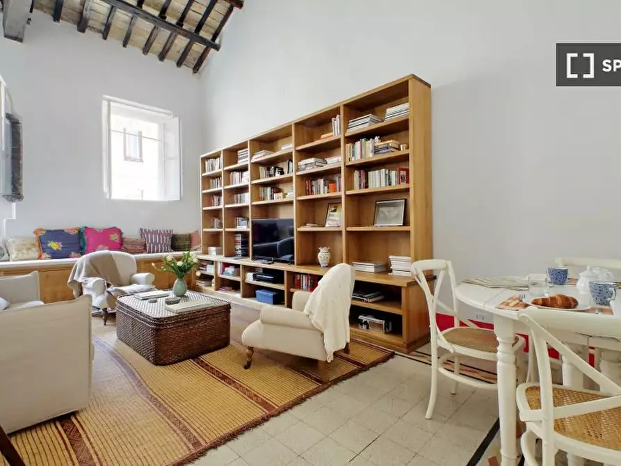 Immagine 6 di Appartamento in affitto  in Via del Portico d'Ottavia a Roma