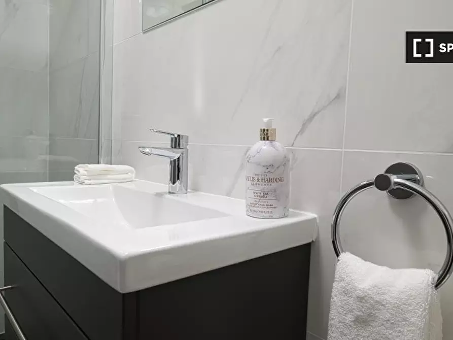 Immagine 11 di Ufficio in affitto  in A Old Brompton Rd a Kensington