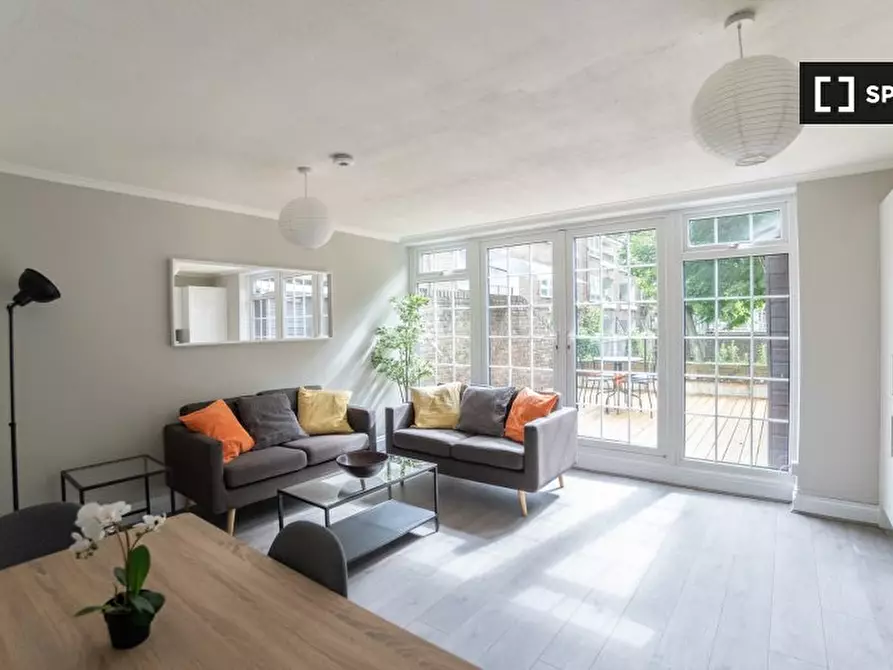 Immagine 4 di Camera condivisa in affitto  in Hind Grove a Poplar