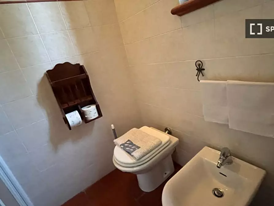 Immagine 4 di Ufficio in affitto  in Via della Montagnola a Greve In Chianti