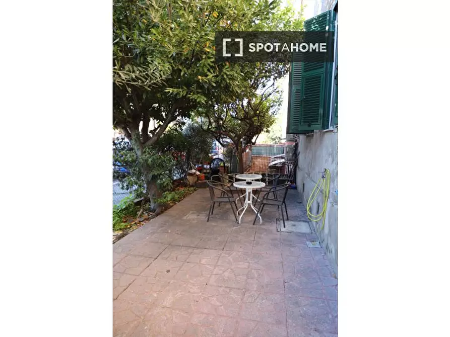 Immagine 3 di Appartamento in affitto  in Via dei Glicini a Roma