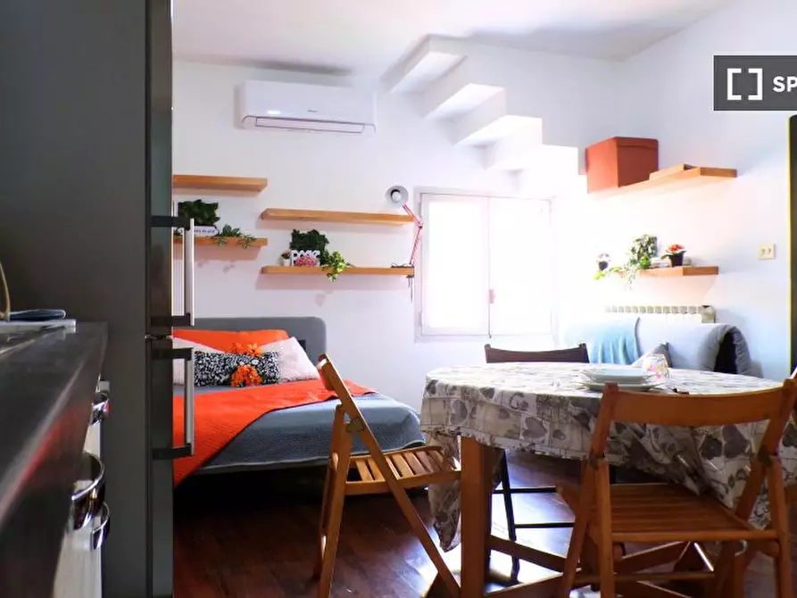 Immagine 5 di Camera condivisa in affitto  in Dei Bibiena n a Bologna