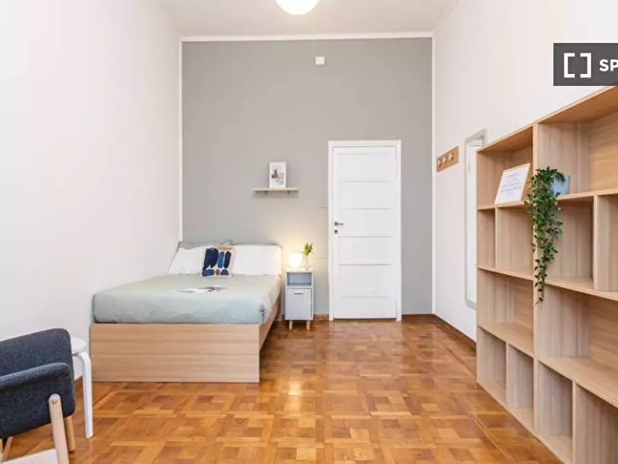 Immagine 3 di Camera condivisa in affitto  in Viale Andrea Doria a Milano