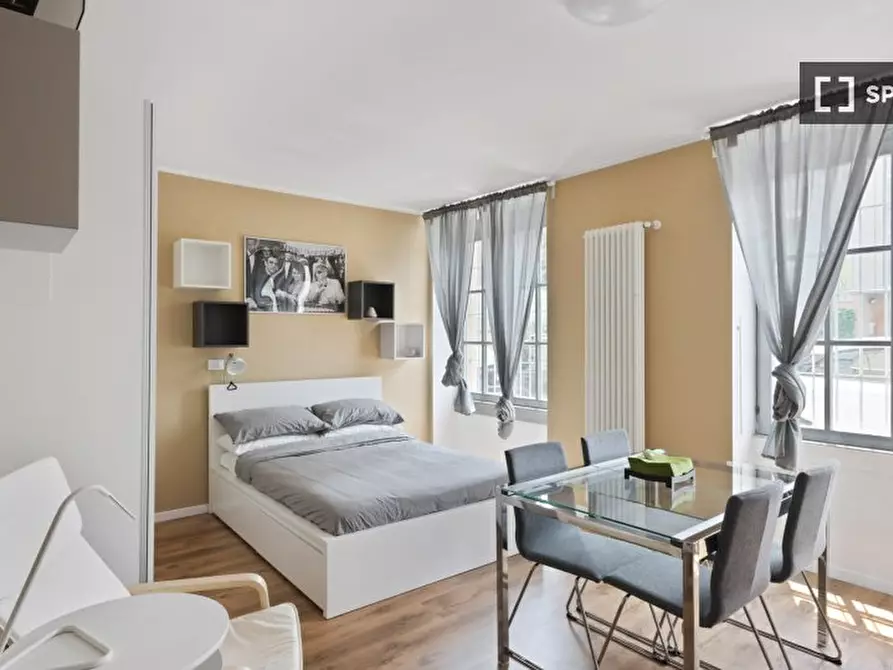 Immagine 1 di Ufficio in affitto  in Via Isaac Newton/B a Milano