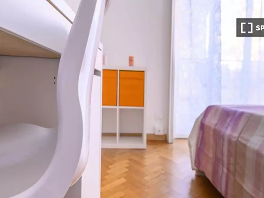 Immagine 1 di Camera condivisa in affitto  in Piazzetta Guastalla a Milano