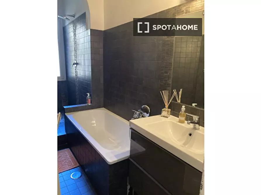 Immagine 5 di Appartamento in affitto  in Via Tigrè a Roma