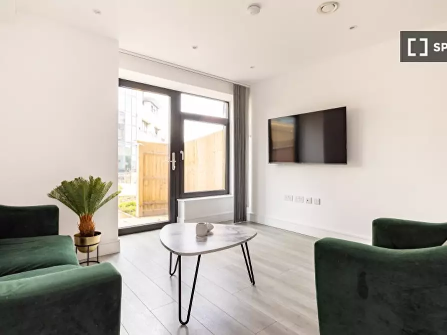 Immagine 16 di Appartamento in affitto  in Harlequin Ave a Hounslow