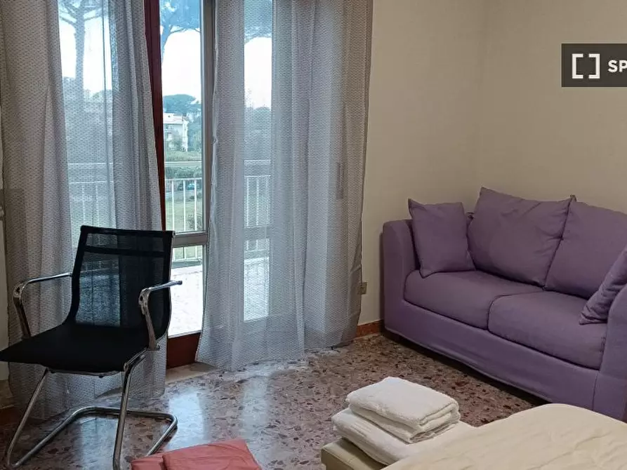 Immagine 10 di Camera condivisa in affitto  in Viale Colli Aminei a Napoli