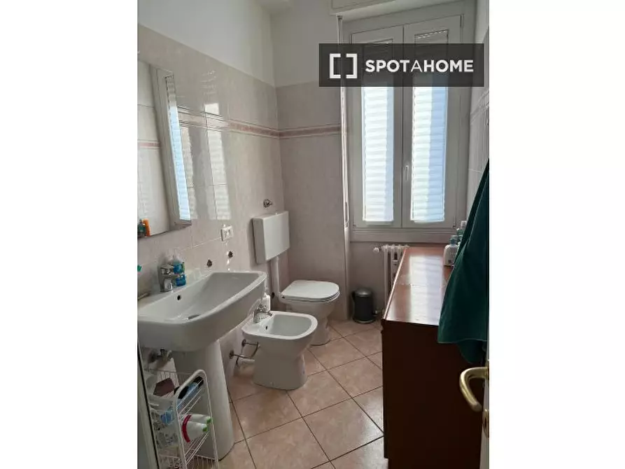 Immagine 6 di Camera condivisa in affitto  in Via Privata Andrea Pellizzone a Milano