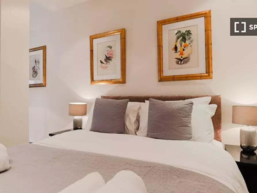 Immagine 13 di Ufficio in affitto  in Monument St a 