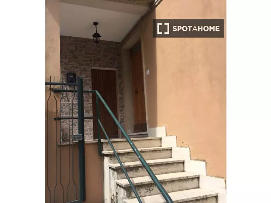 Immagine 4 di Camera condivisa in affitto  in Viale Orazio Antinori a Perugia