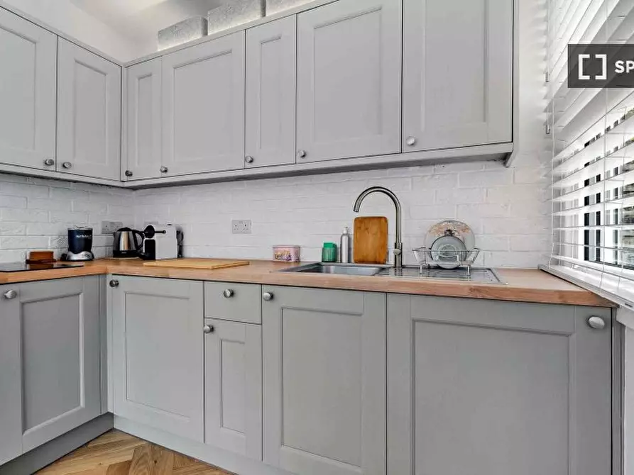 Immagine 13 di Appartamento in affitto  in Coniger Road a Hammersmith