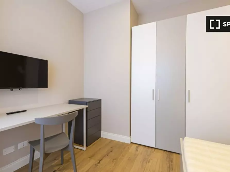 Immagine 10 di Appartamento in affitto  in Via Giuseppe Saverio Mercadante a Firenze