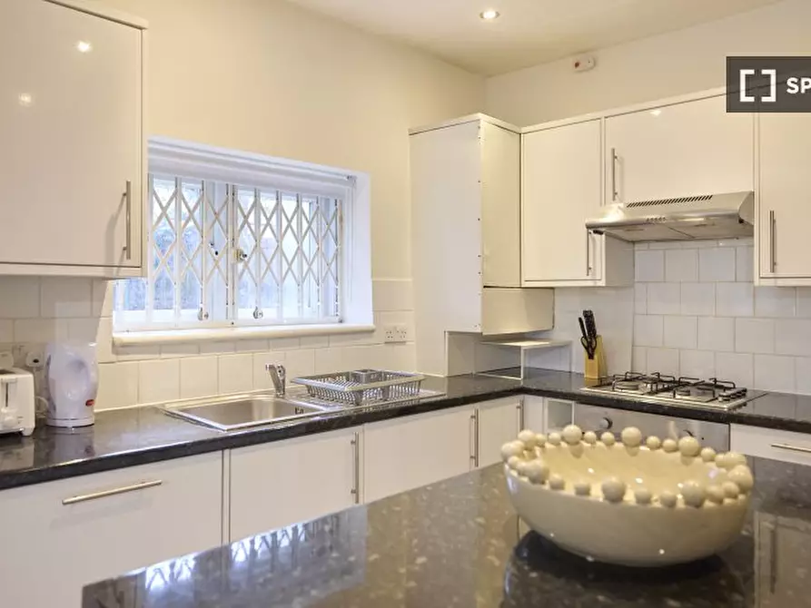 Immagine 10 di Appartamento in affitto  in Tufnell Park Road a Islington