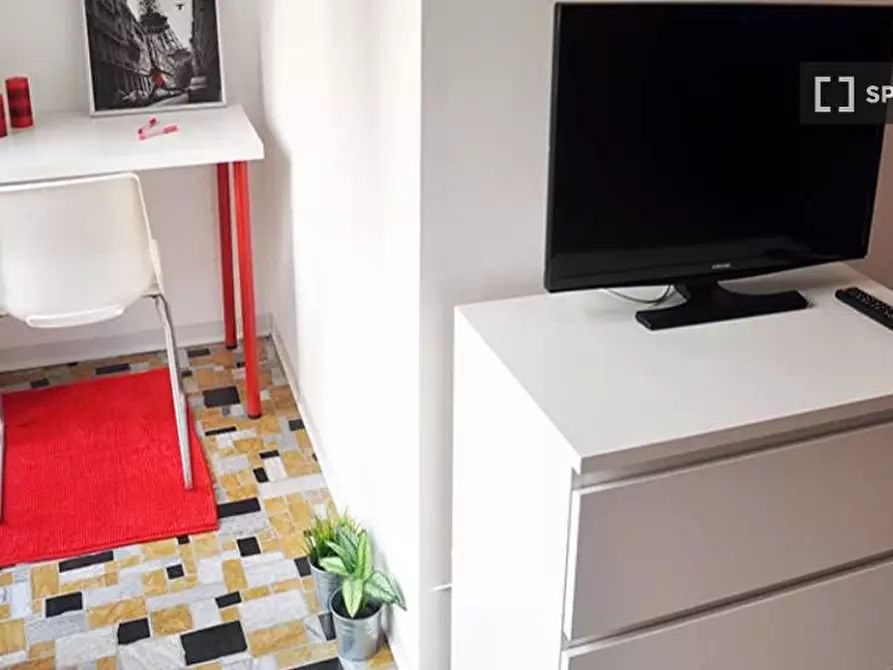 Immagine 5 di Camera condivisa in affitto  in Via Val Lavizzana Milan a Milano