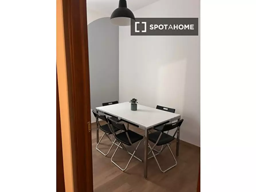 Immagine 9 di Camera condivisa in affitto  in Mantova a Brescia