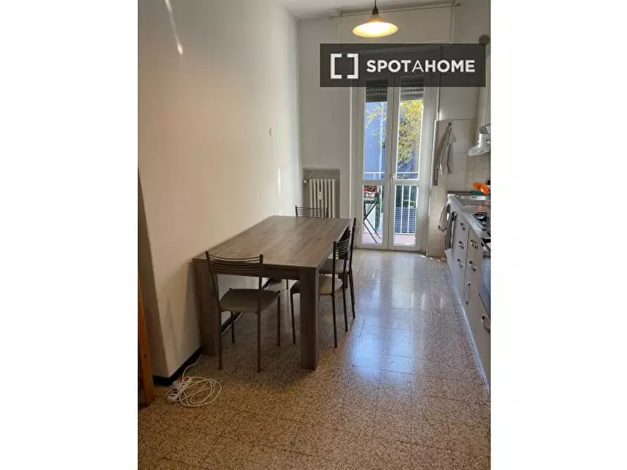Immagine 8 di Camera condivisa in affitto  in Via Privata Andrea Pellizzone a Milano
