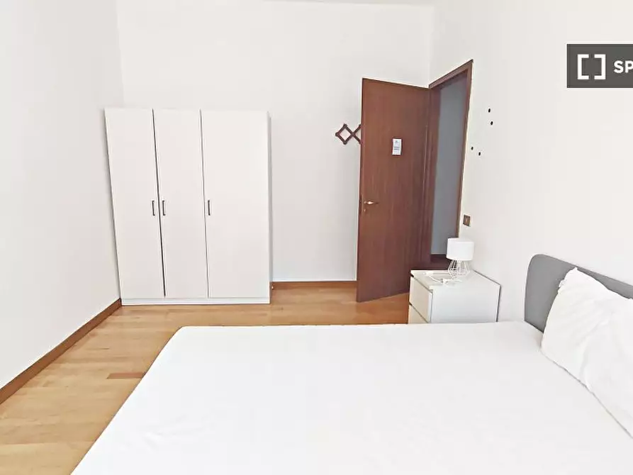 Immagine 4 di Camera condivisa in affitto  in Via Sapri a Milano