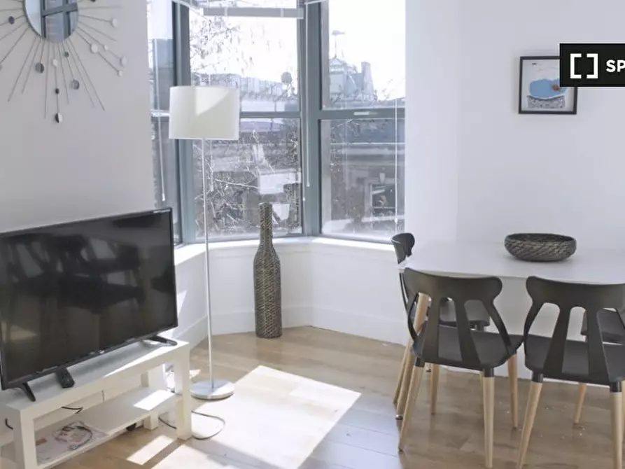 Immagine 3 di Appartamento in affitto  in St Mary at Hill a 