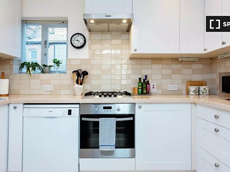 Immagine 4 di Appartamento in affitto  in Rosslyn Hill a Camden Town