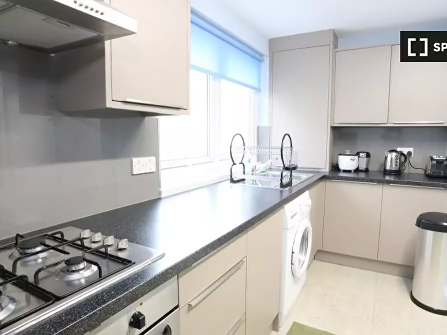 Immagine 3 di Camera condivisa in affitto  in British Street a Poplar