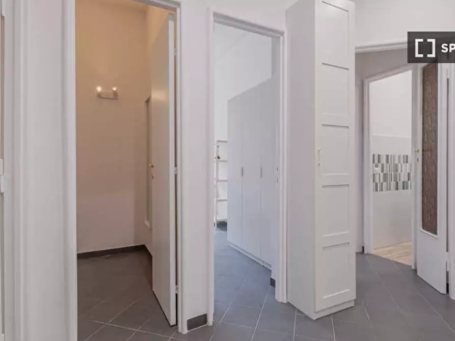 Immagine 7 di Camera condivisa in affitto  in Via Gualtiero Castellini a Roma