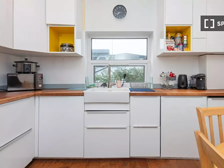 Immagine 14 di Appartamento in affitto  in Sydney Road a Tottenham