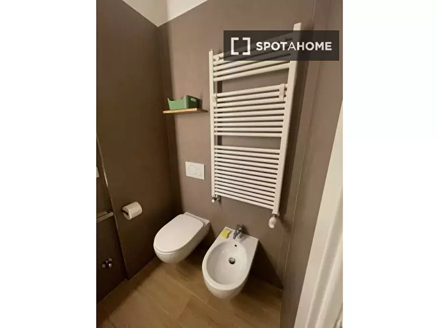 Immagine 17 di Ufficio in affitto  in Via Mascarella a Bologna