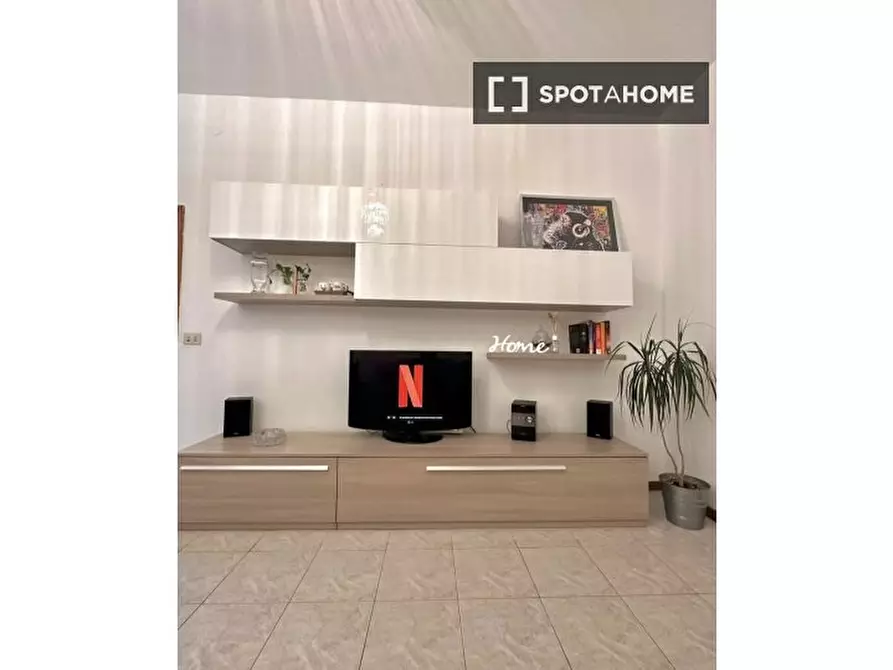 Immagine 6 di Appartamento in affitto  in Viale Ungheria a Milano