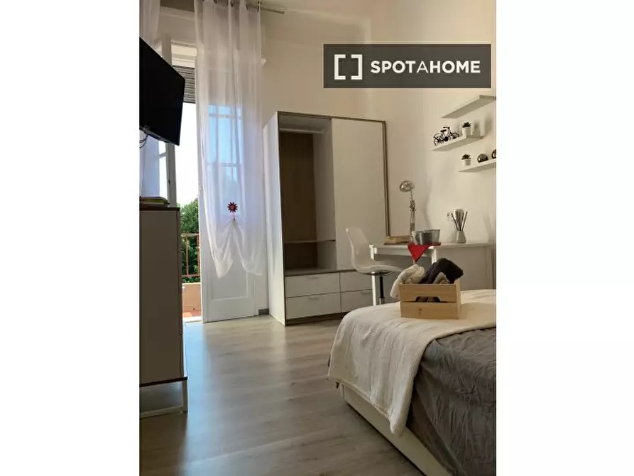 Immagine 2 di Camera condivisa in affitto  in Via Mazzini a Bologna