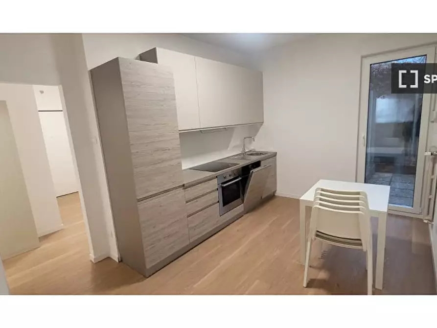 Immagine 17 di Camera condivisa in affitto  in Via Giovanni a Prato a Trento