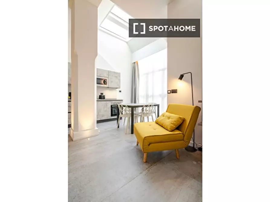 Immagine 19 di Ufficio in affitto  in Via Francesco Albani a Bologna