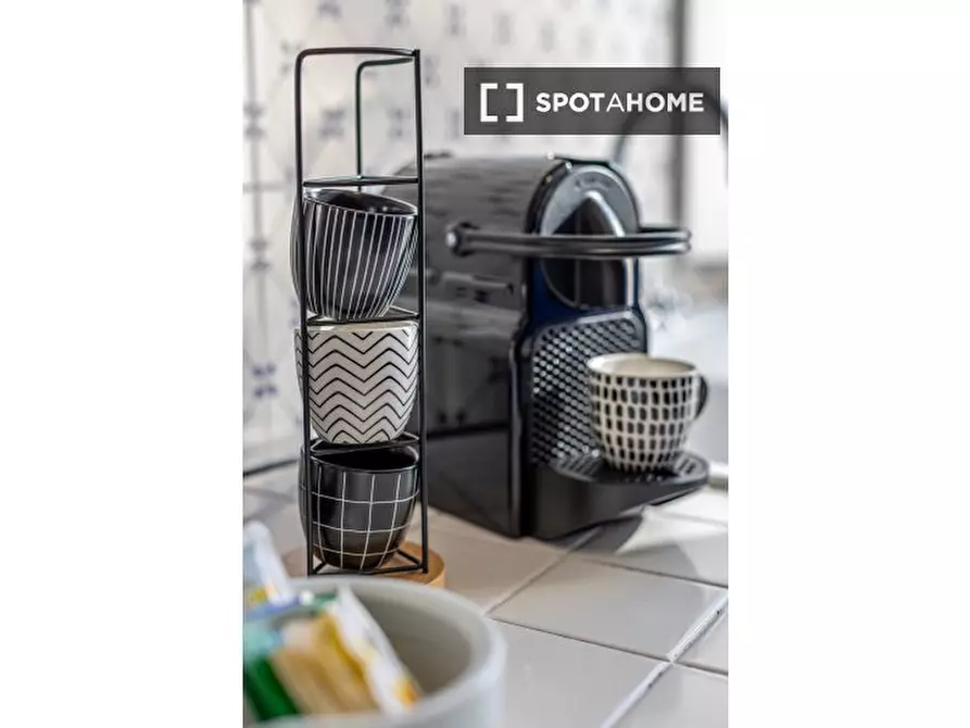 Immagine 10 di Appartamento in affitto  in Via di S. Francesco di Sales a Roma