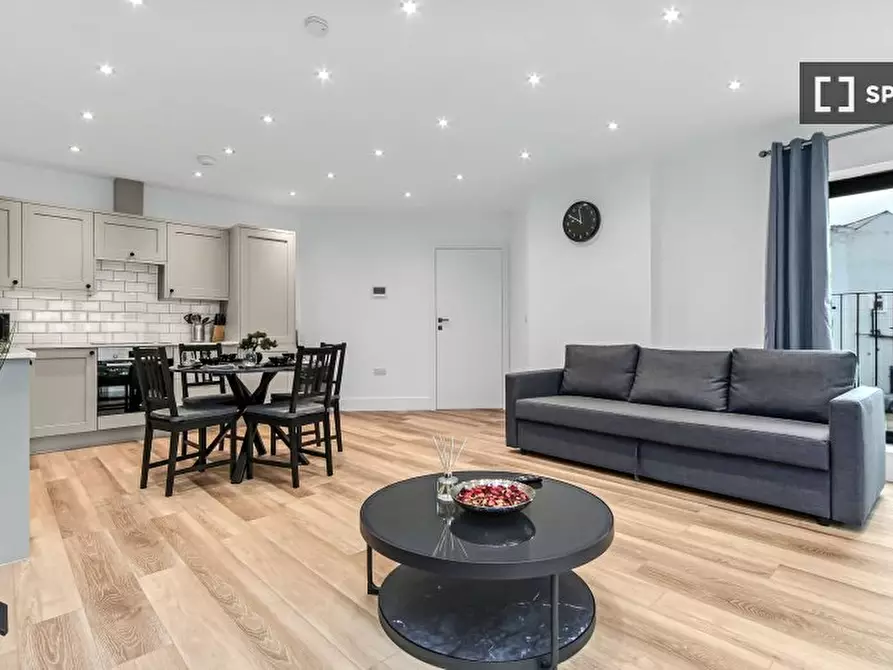 Immagine 9 di Appartamento in affitto  in Vincent Rd a Croydon