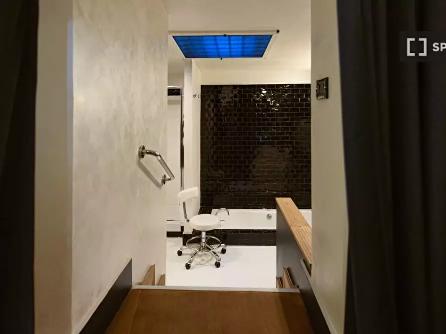 Immagine 11 di Appartamento in affitto  in Via Boncompagni a Roma