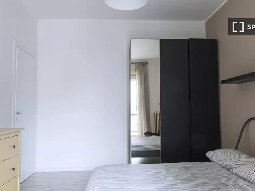 Immagine 10 di Camera condivisa in affitto  in Largo Domodossola a Milano