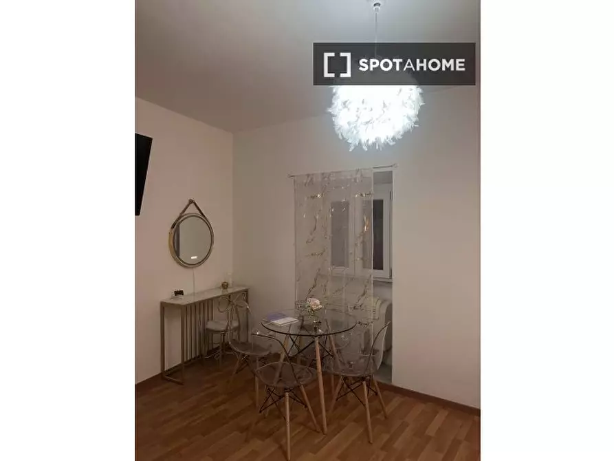 Immagine 1 di Appartamento in affitto  in Vicolo di Montevecchio a Roma