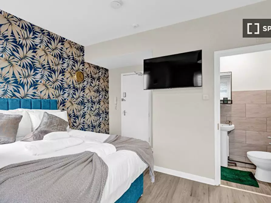 Immagine 5 di Ufficio in affitto  in flat a Tottenham