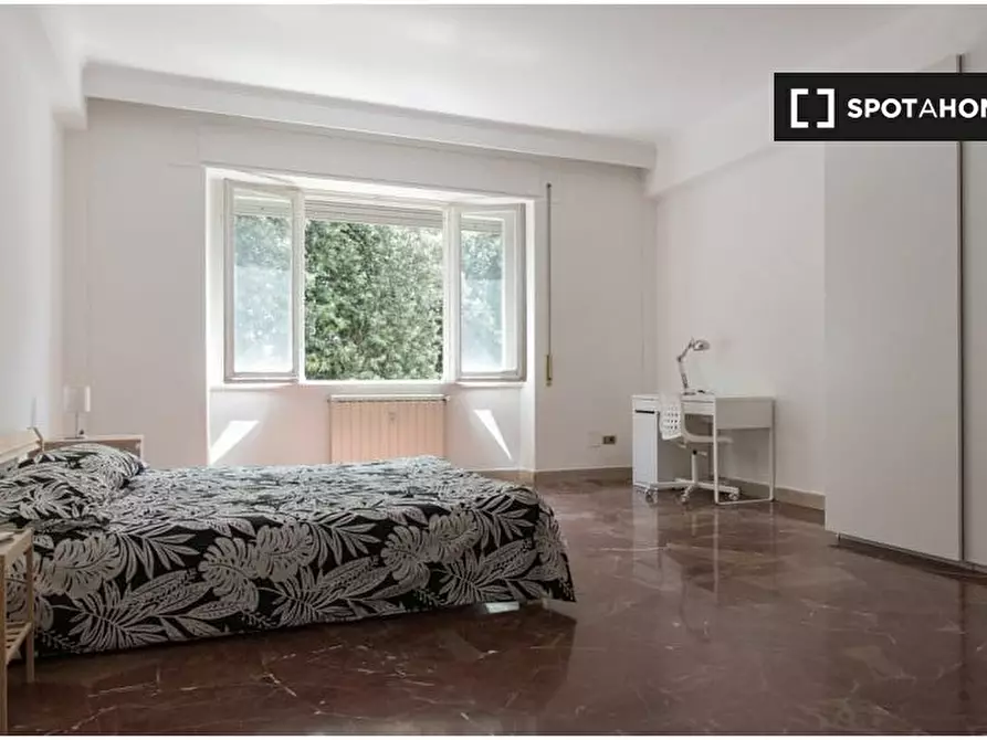 Immagine 4 di Camera condivisa in affitto  in Via Tito Omboni a Roma