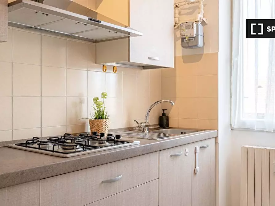 Immagine 14 di Camera condivisa in affitto  in Via Arcivescovo Romilli a Milano