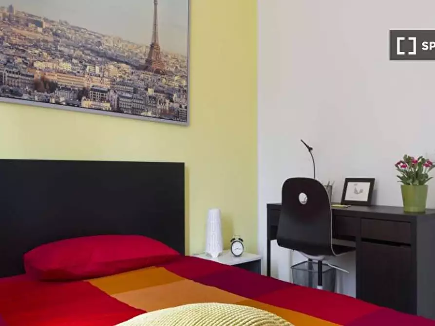 Immagine 16 di Camera condivisa in affitto  in Viale Carlo Espinasse Milan a Milano