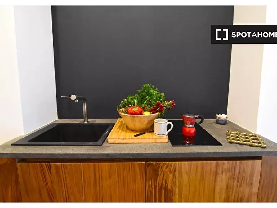 Immagine 10 di Appartamento in affitto  in Via Nilo a Napoli