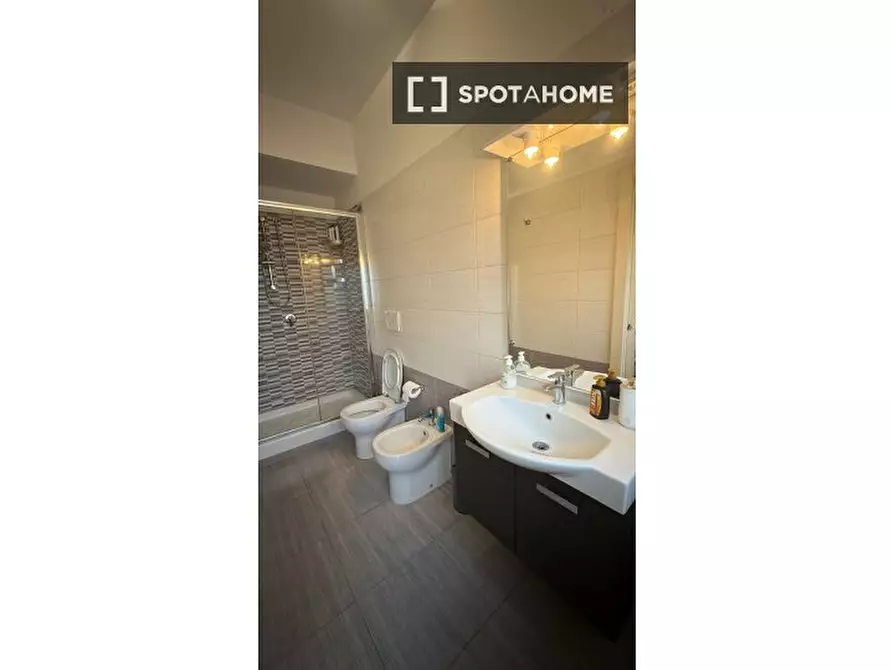 Immagine 5 di Camera condivisa in affitto  in V. Collatina a Roma