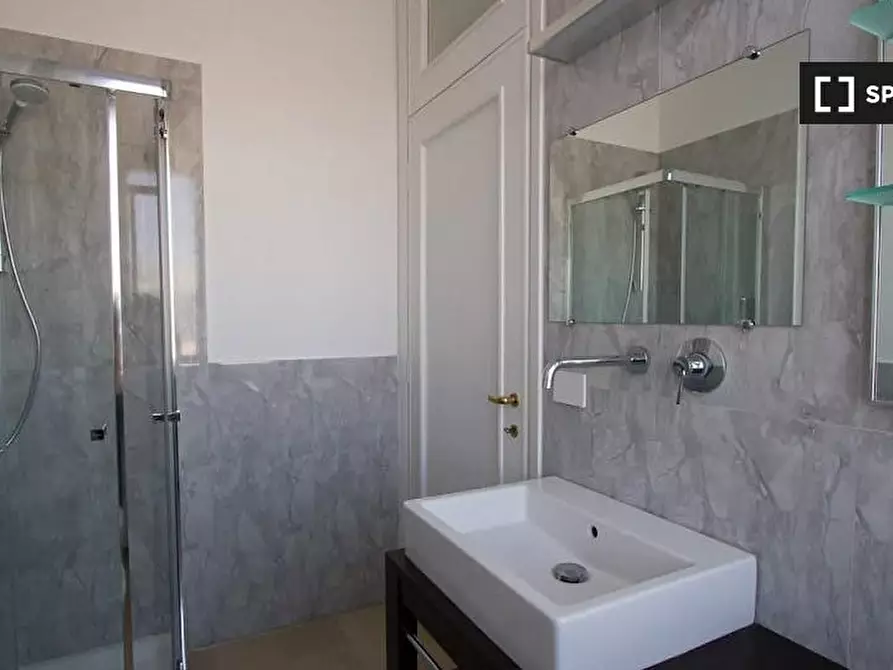 Immagine 10 di Appartamento in affitto  in Via dei Piatti a Milano